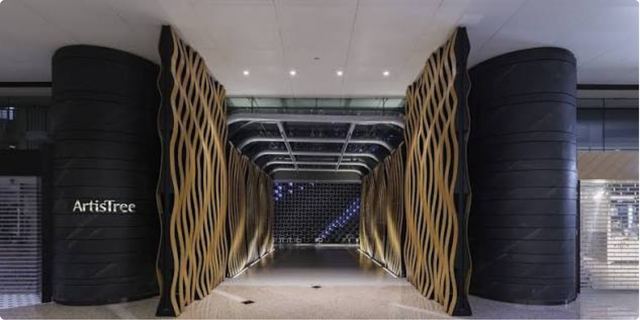 The ArtisTree arrival space